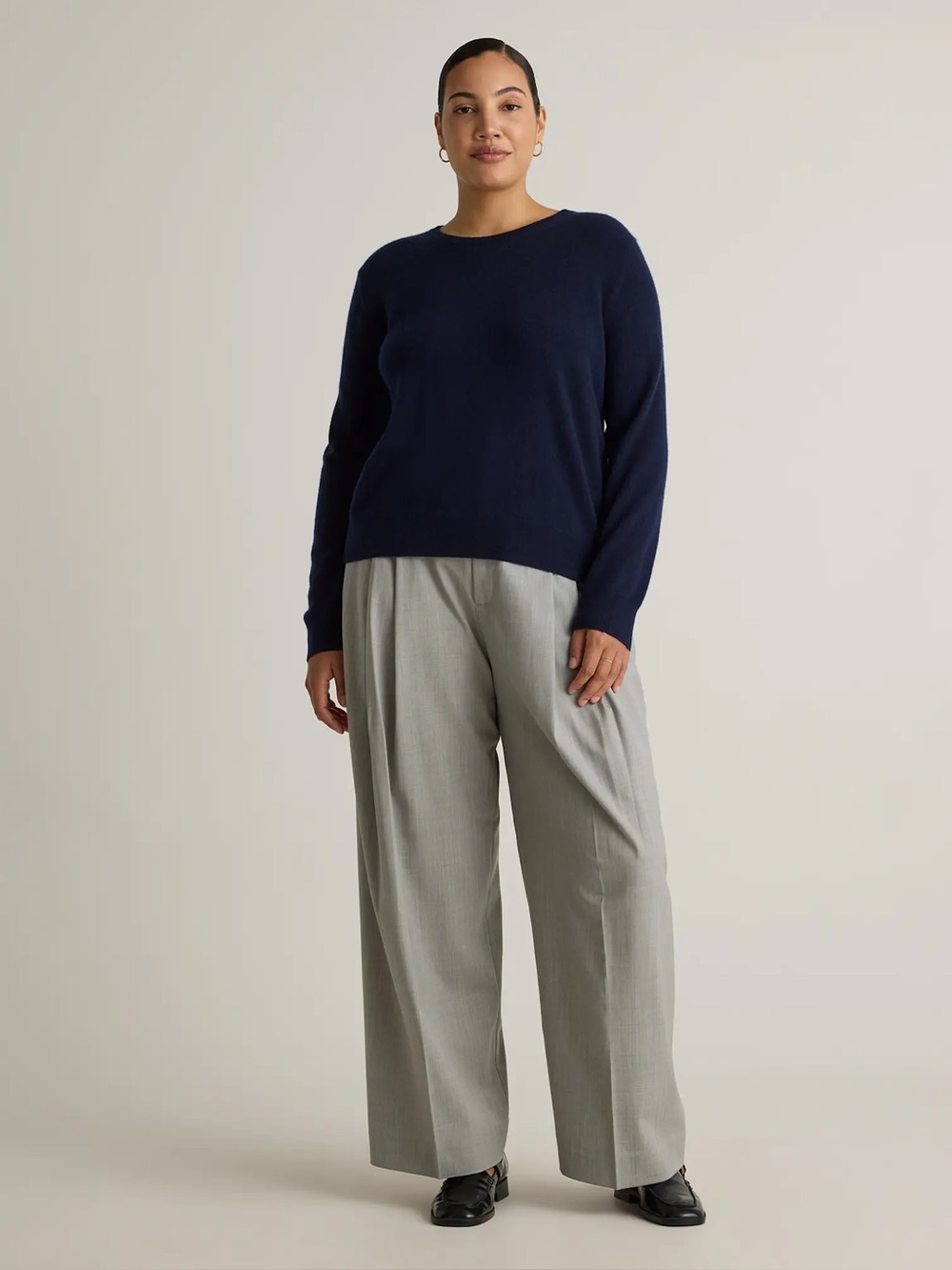 Quince Mongolian Cashmere Crewneck - Picture 4 of 9